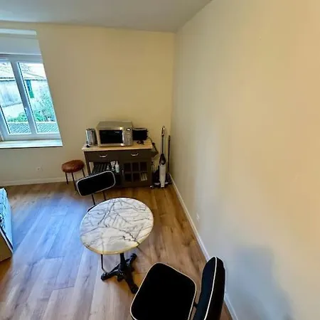 Apartment Au Coeur De La Fortifiee *